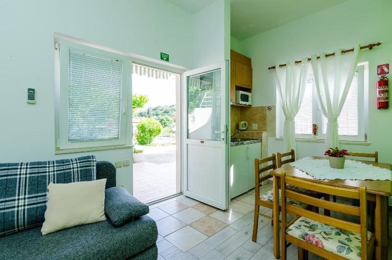 One bedroom Apartment with terrace and pool view image 2
