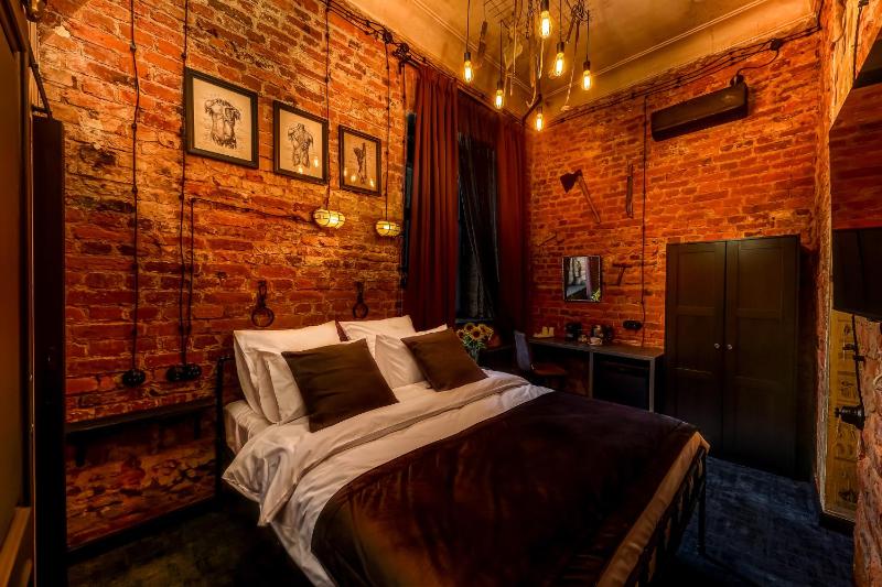 Standard King Room image 1