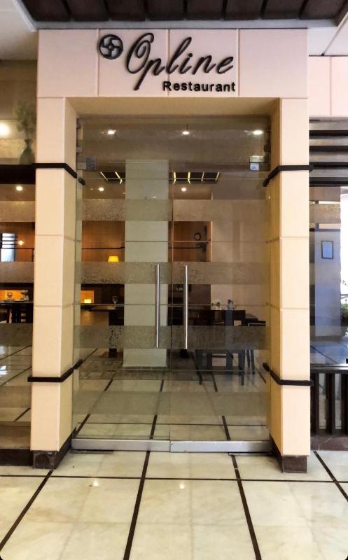 Royalton Hotel Faisalabad - image 4