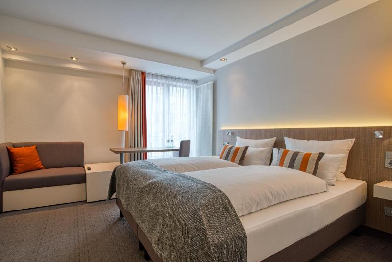 Standard Double Room image 4