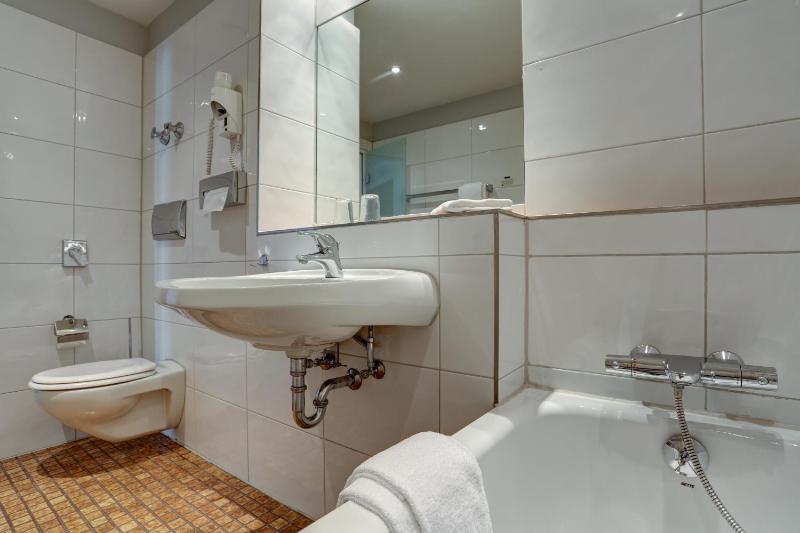 Superior Double Room image 2