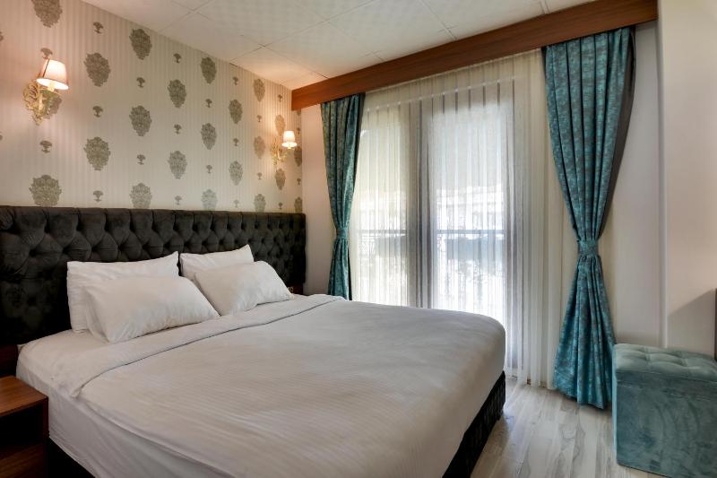 Standard Suite image 2