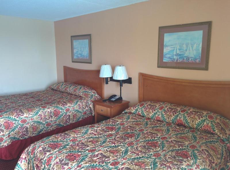 Double Room with Side View image 2