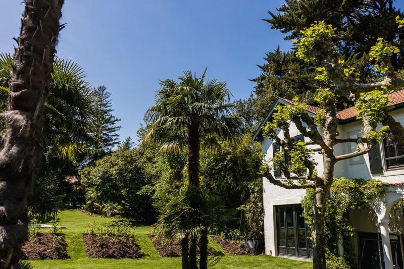 JOY Architect's villa with heated swimming pool and garden in Biarritz - image 44