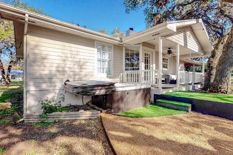 Three Bedroom House image 2