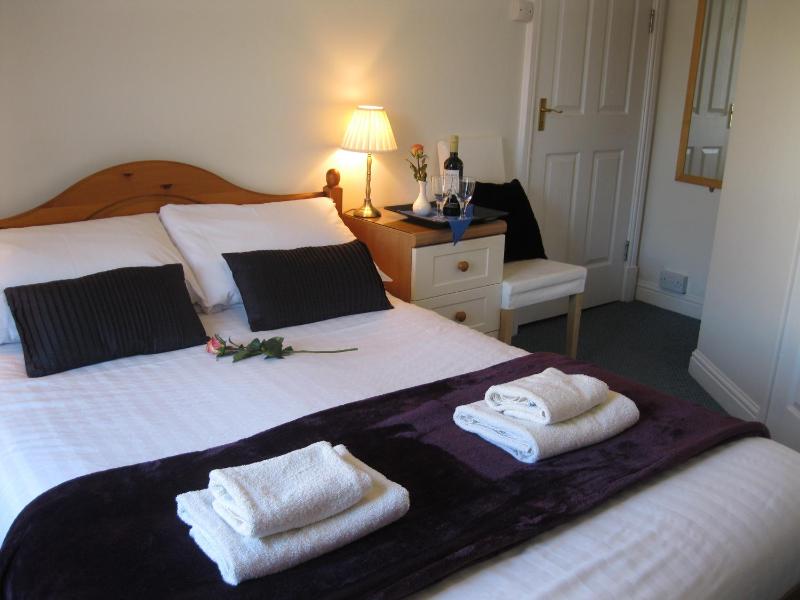 Double Room with Shower image 3