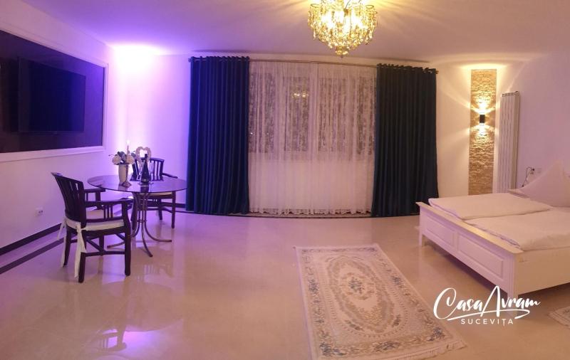King Room image 3