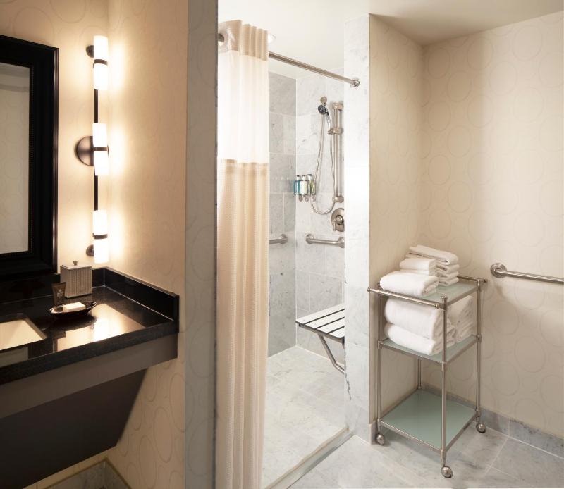 Double Room - Disability Access image 2
