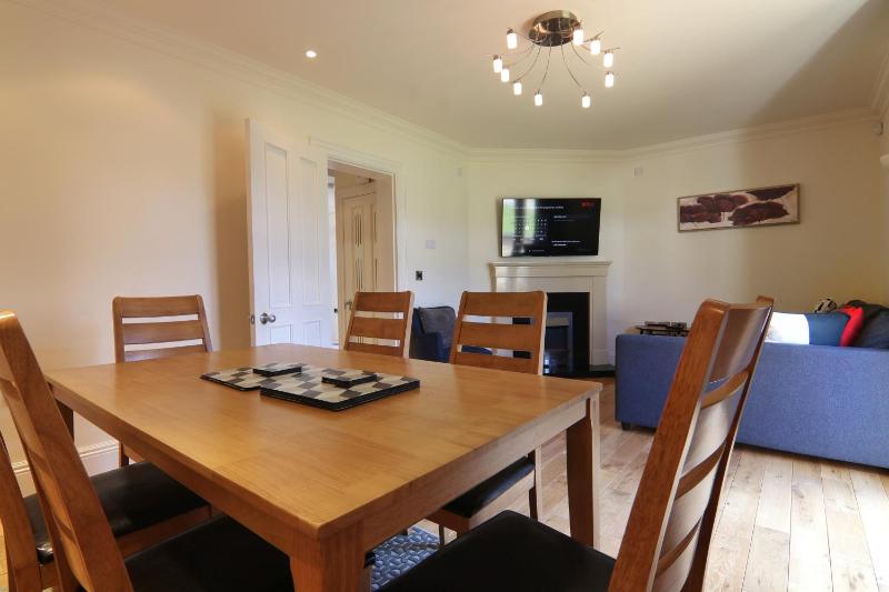 Two-Bedroom House image 2