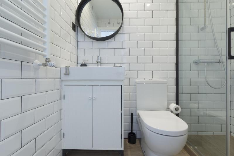 Three-Bedroom Apartment image 3