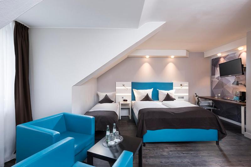 Business Double Room image 1
