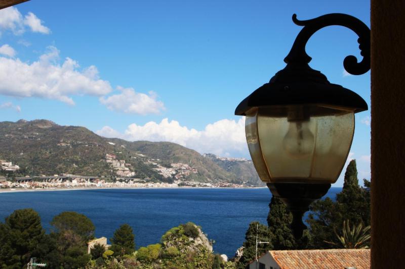 Superior One-Bedroom Apartment with Terrace and Sea View image 2