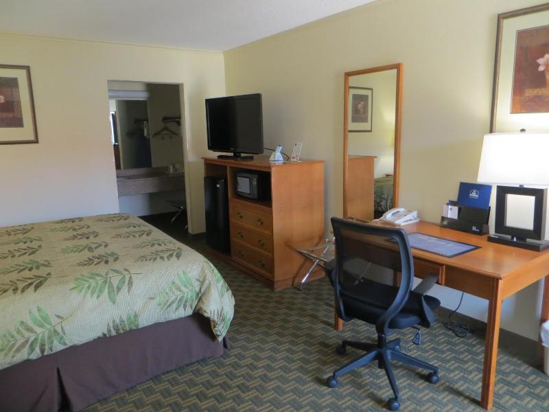 King Room image 2