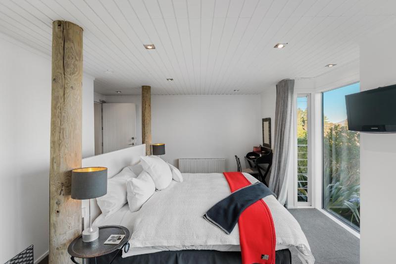 Acacia Cliffs Lodge - image 6