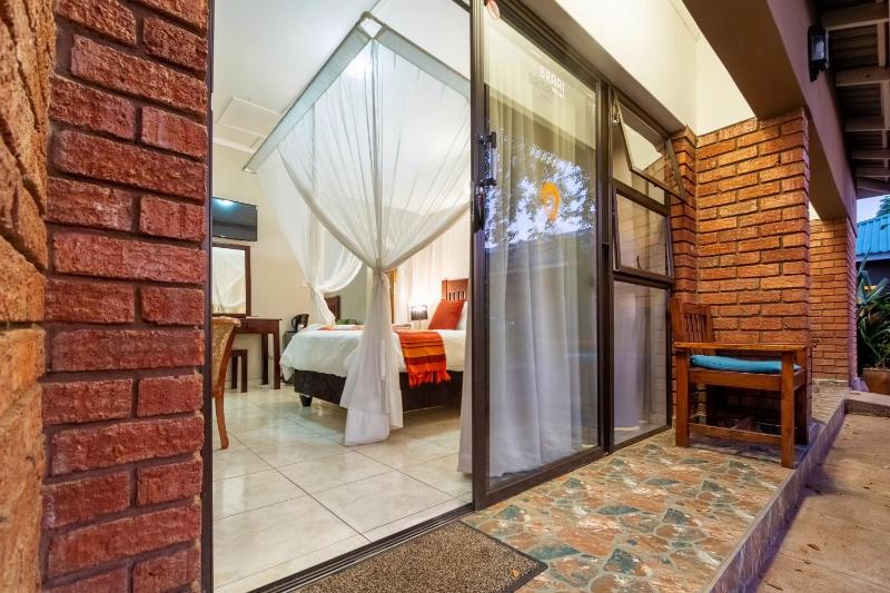 Dzimbahwe Guest Lodge - image 3