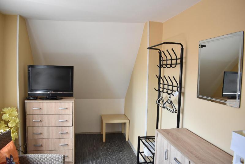 Double Room image 3