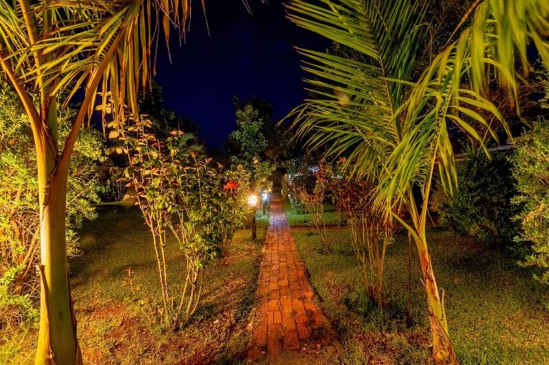 Dzimbahwe Guest Lodge - image 12