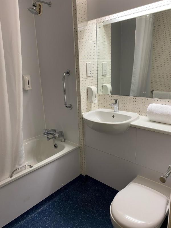 Double Room image 1