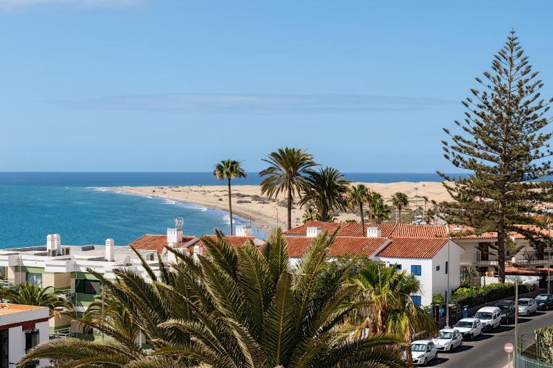 Apartment with Sea View image 1
