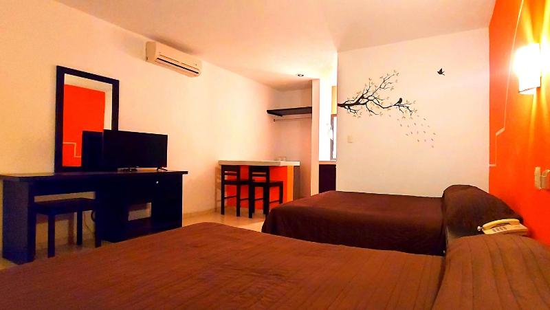 Hotel El Marques - image 13
