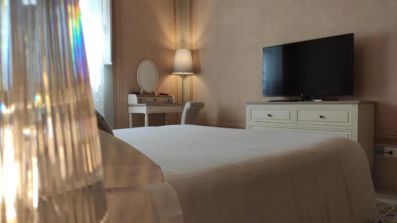 Two-Bedroom Apartment image 4