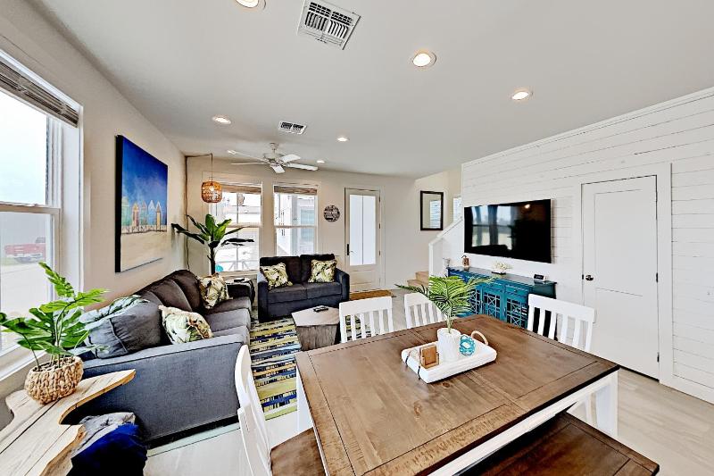 Three-Bedroom House image 2