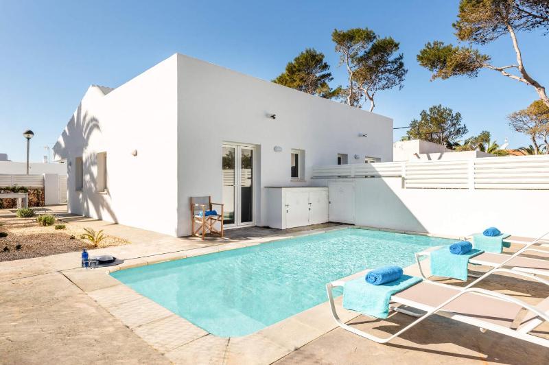Villa Pins Ciutadella by Villa Plus - image 1