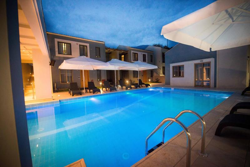 Mantinia Bay Hotel - image 16