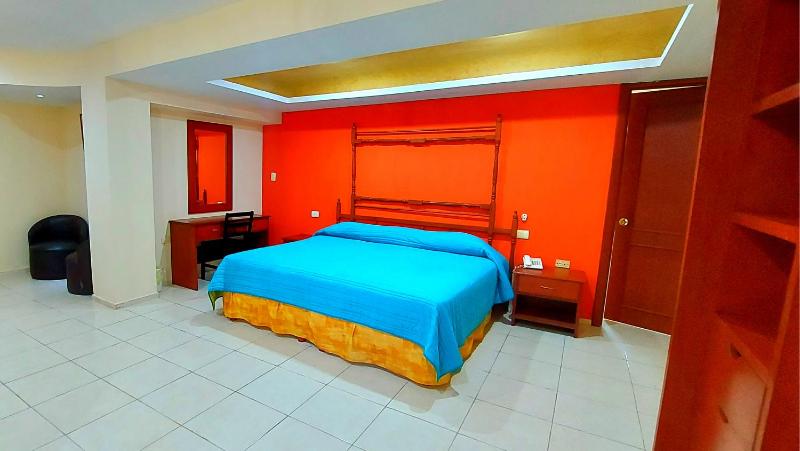 Hotel El Marques - image 12