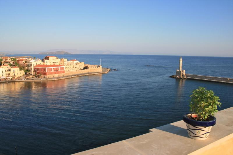 4-Bedroom Apartment with Terrace image 3