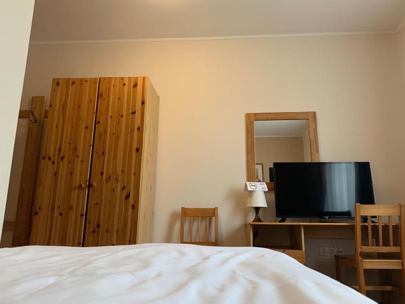 Deluxe Double or Twin Room image 2