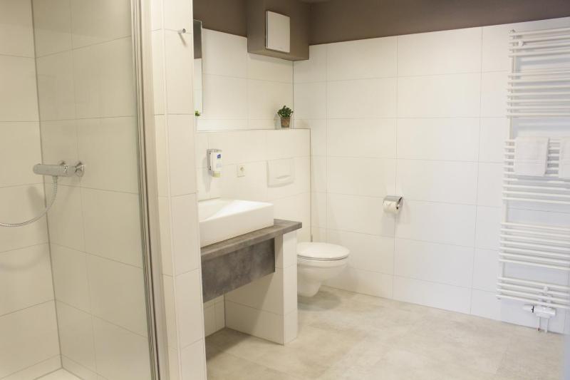 Comfort Plus Single Room image 4