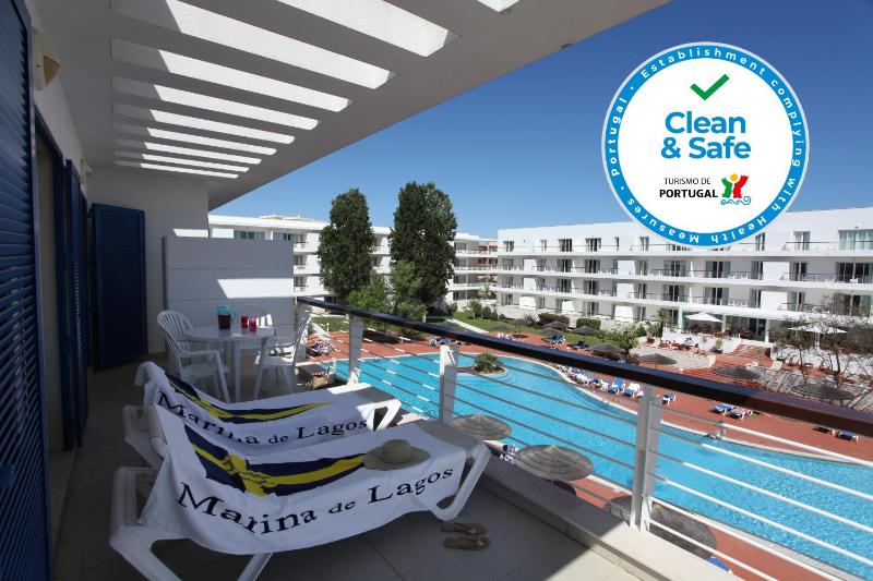 Two-Bedroom Apartment with Pool or Marina View (3 Stars) image 1