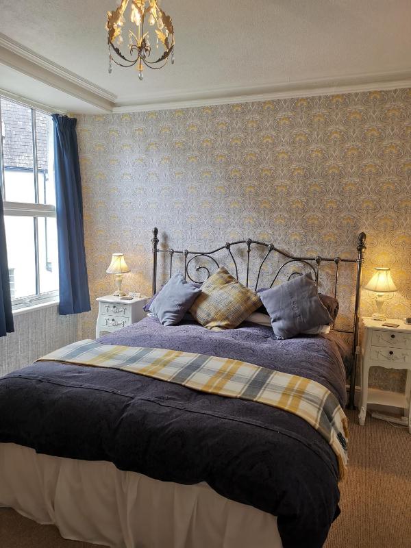 Double Room image 4