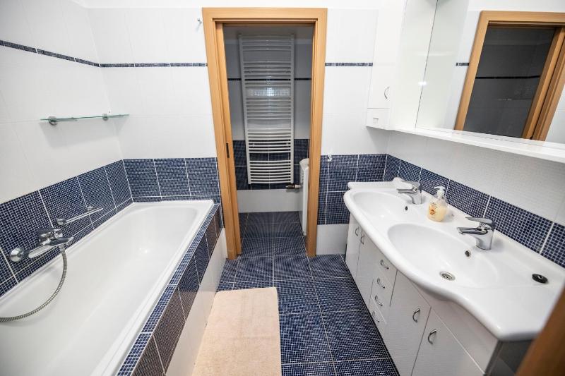 Two-Bedroom Apartment with Balcony image 3
