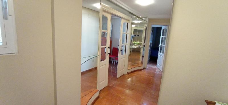 Apartamento Alteanos centrico y confortable soleado con piscina y jardines tenis parking exterior comunitario y la playa a - image 6