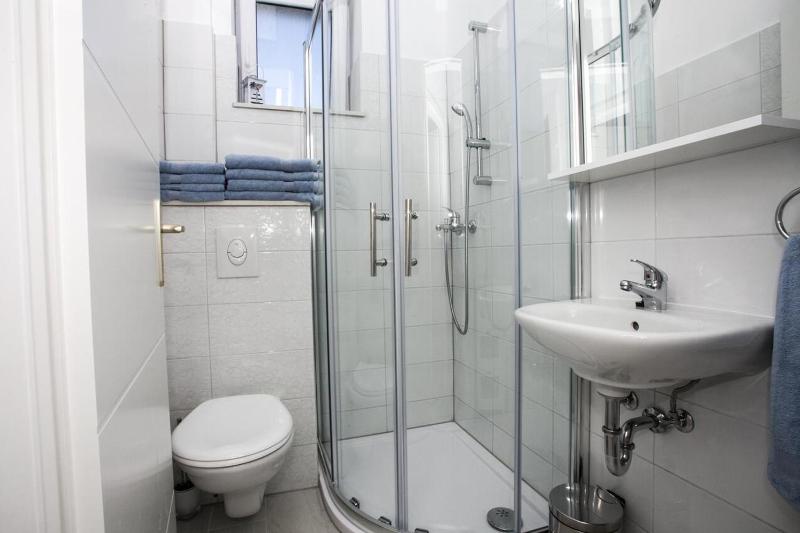 Two-Bedroom Apartment with Terrace and Sea View image 2