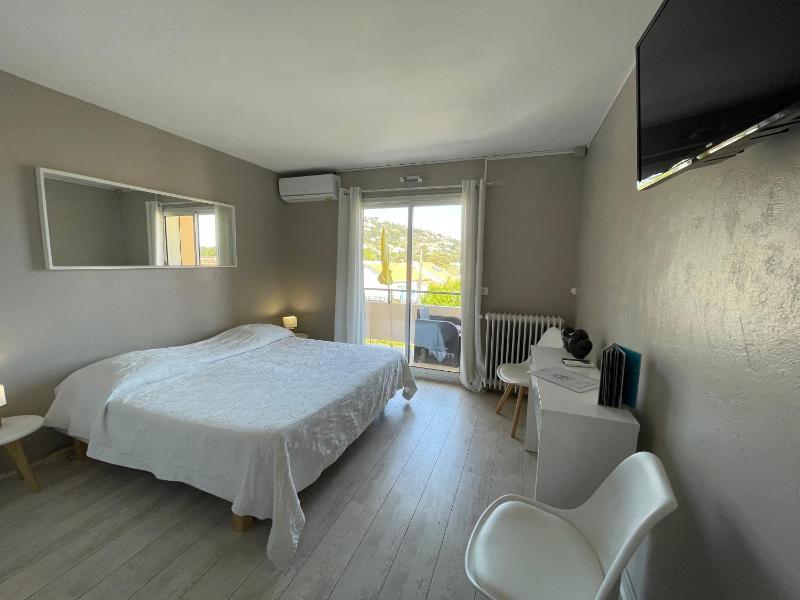 Privilege Double Room with Sea View image 1