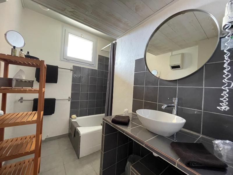 Privilege Double Room with Sea View image 4