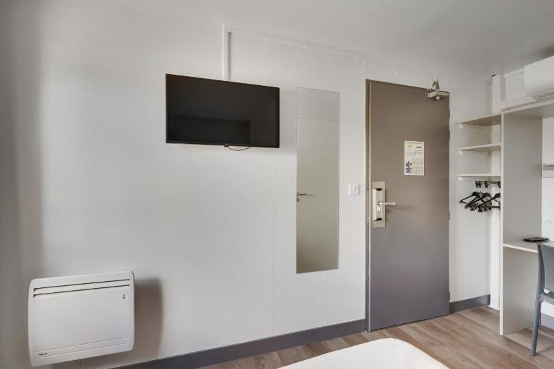 Twin Room - 12m2 image 4