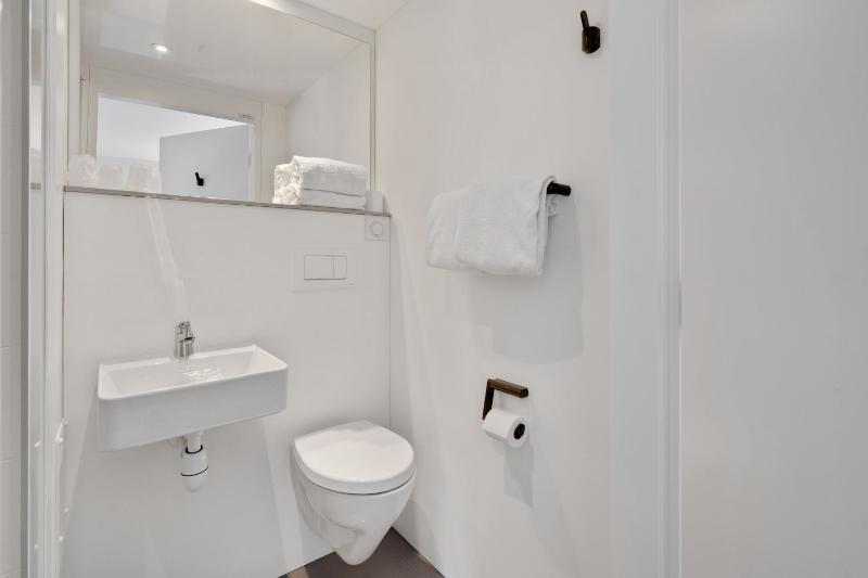 Twin Room - 12m2 image 3