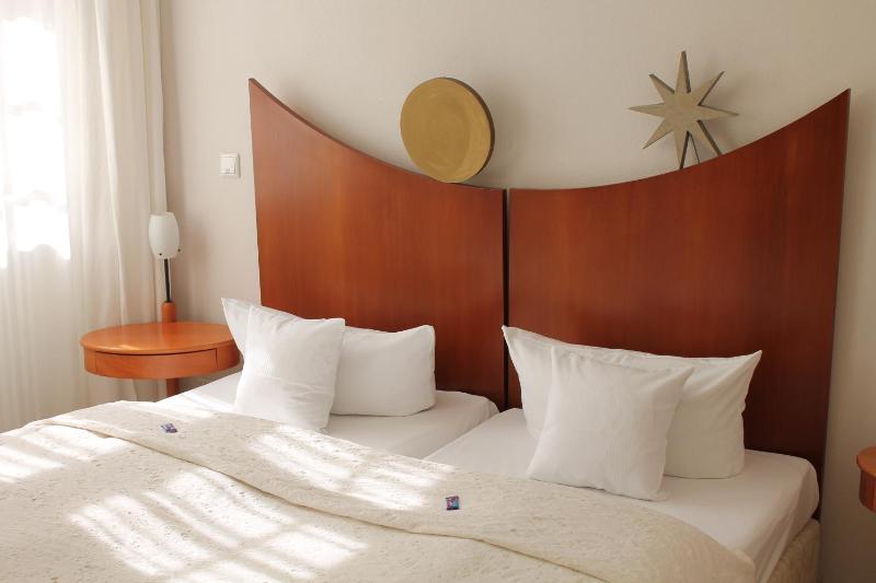 Standard Double Room image 1