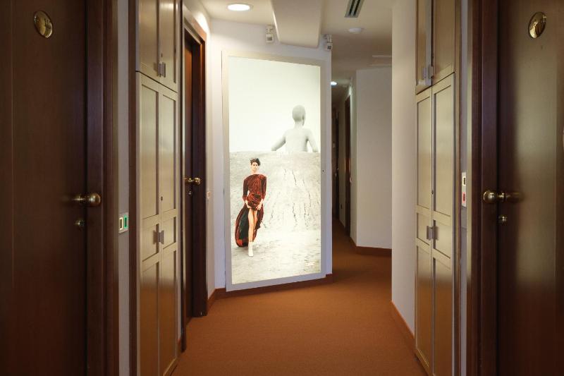 Quadruple Room image 3