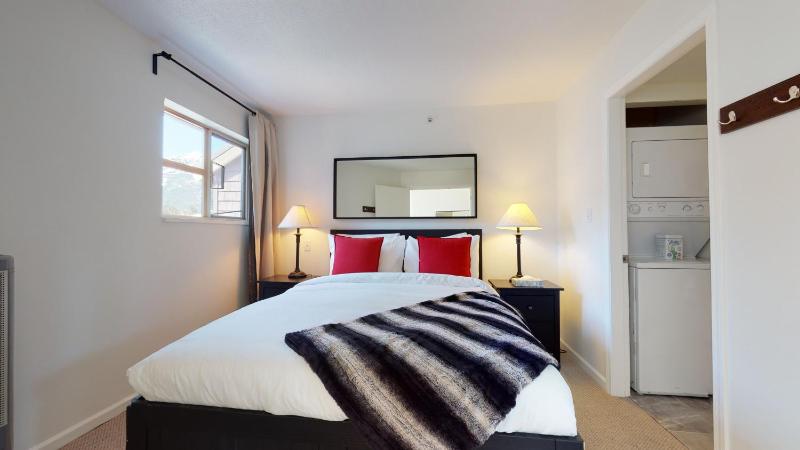 1BR + Loft | Tyndall Stone Lodge | Village Location | Pool & Hot Tub | Private Balcony - image 16