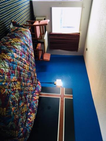 Deluxe King Room image 2