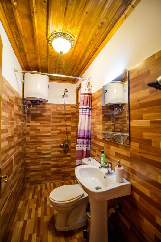 Deluxe Double Room image 3