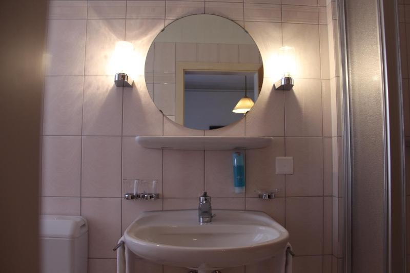 Deluxe Single Room image 2