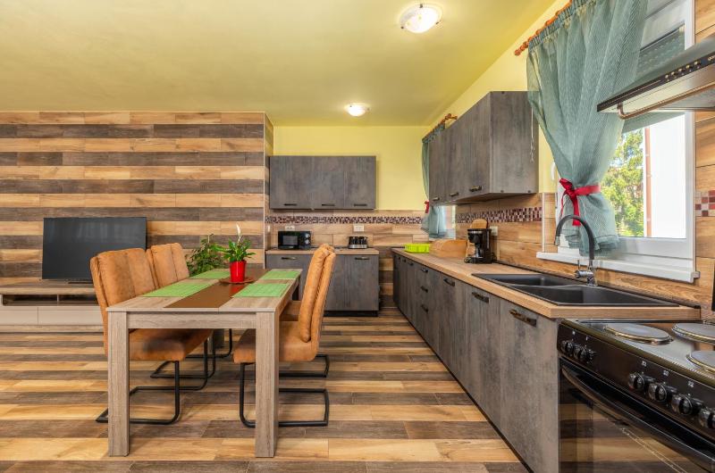 Apartmani Monte - image 43