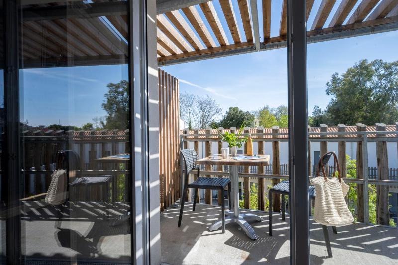 Premium Studio image 4