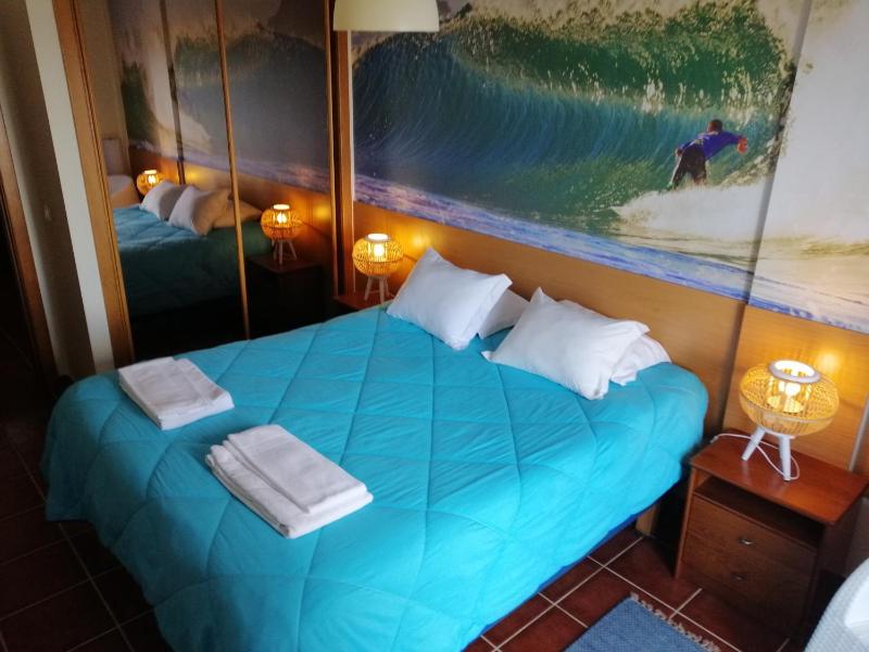 Double Room with Shared Bathroom and Sea View image 4